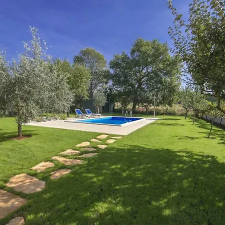 Oliva Villa